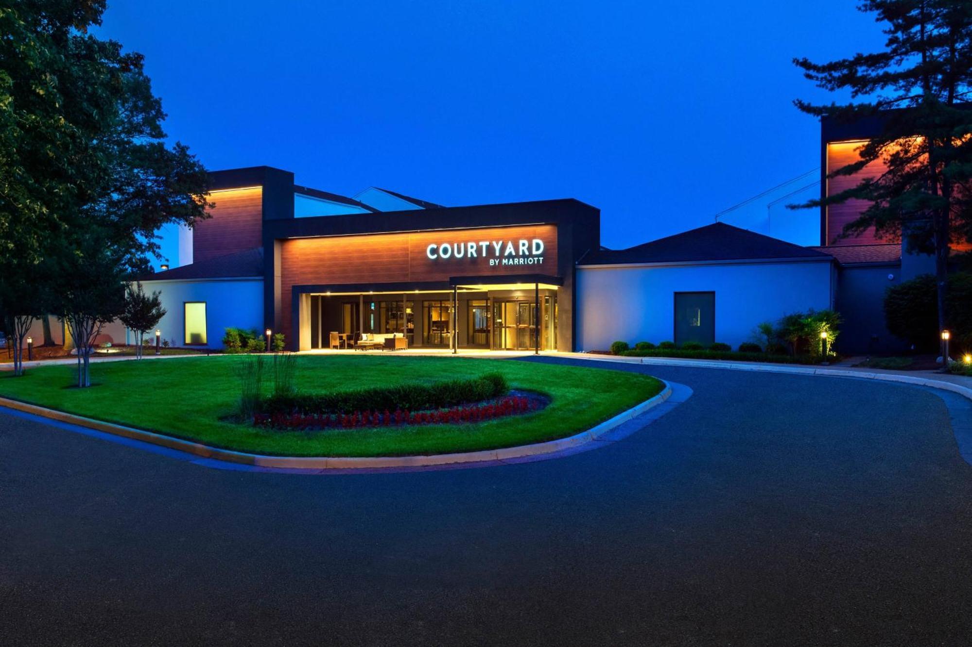 Courtyard By Marriott Dulles Airport Herndon/Reston Екстер'єр фото