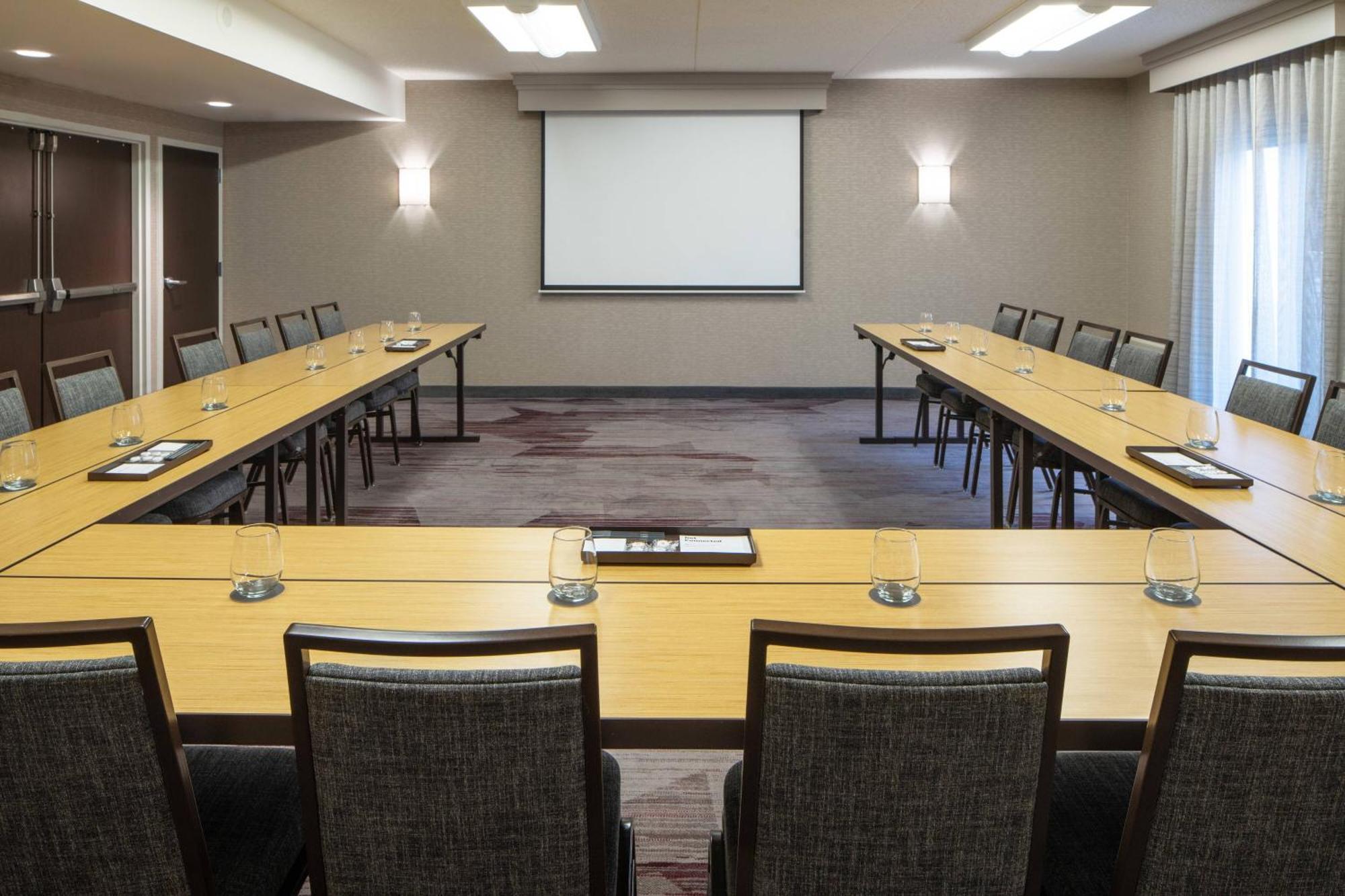 Courtyard By Marriott Dulles Airport Herndon/Reston Екстер'єр фото