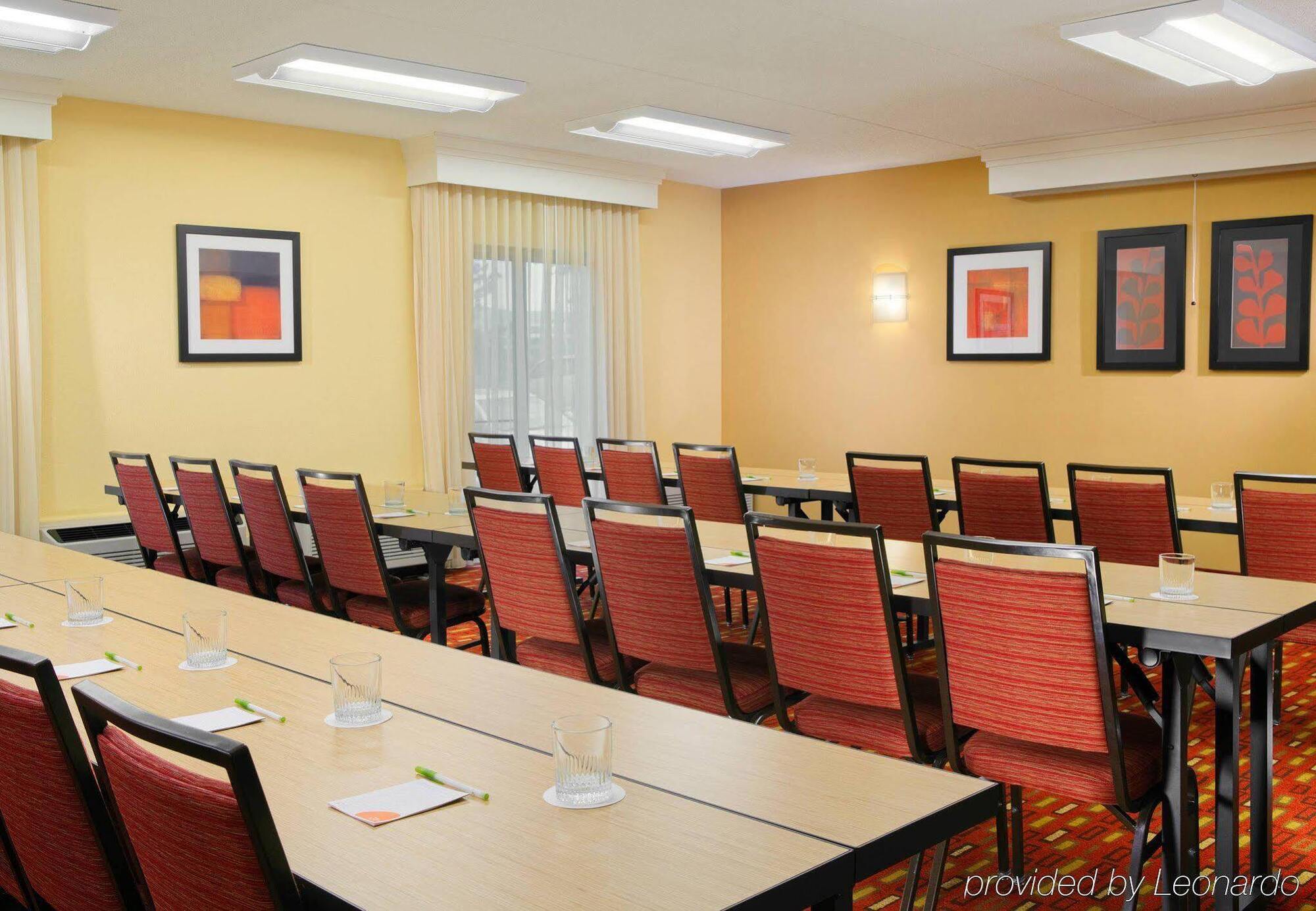 Courtyard By Marriott Dulles Airport Herndon/Reston Екстер'єр фото
